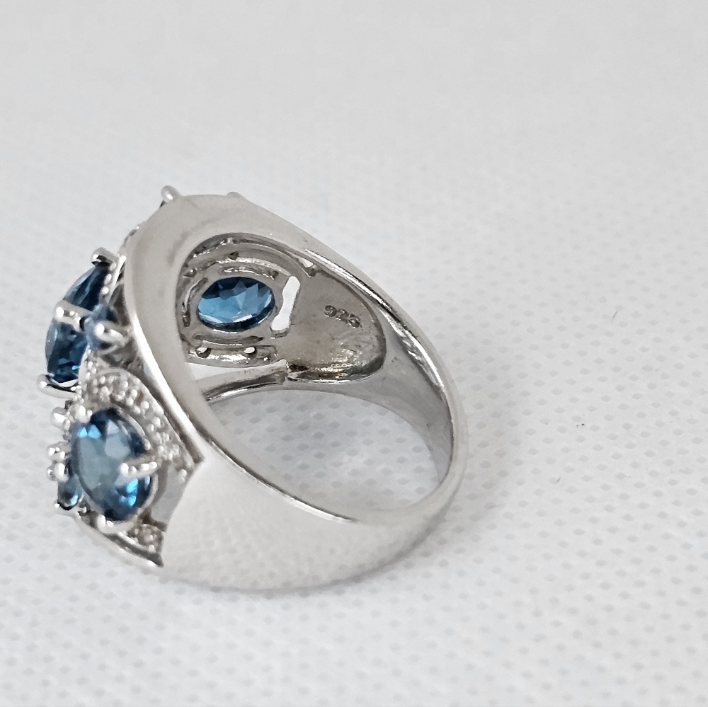 Natural London Blue Topaz Ring Rhodium Sterling Silver Size 7! New - Picture 4 of 13